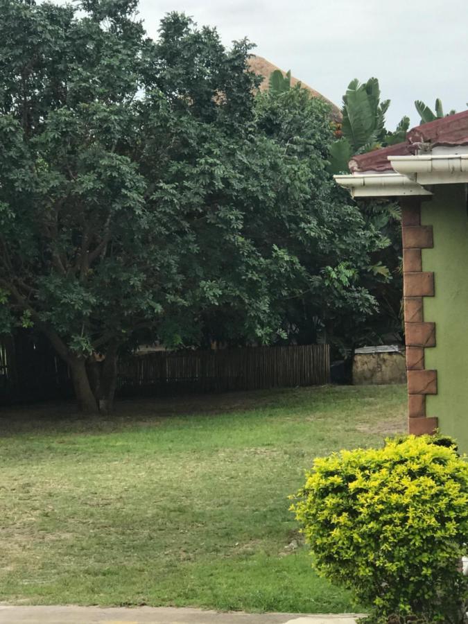 סודוואנה ביי Sodwana Road Holiday Lodge מראה חיצוני תמונה