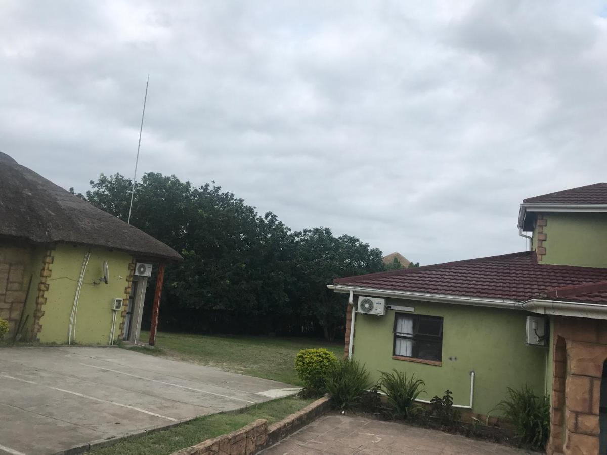 סודוואנה ביי Sodwana Road Holiday Lodge מראה חיצוני תמונה