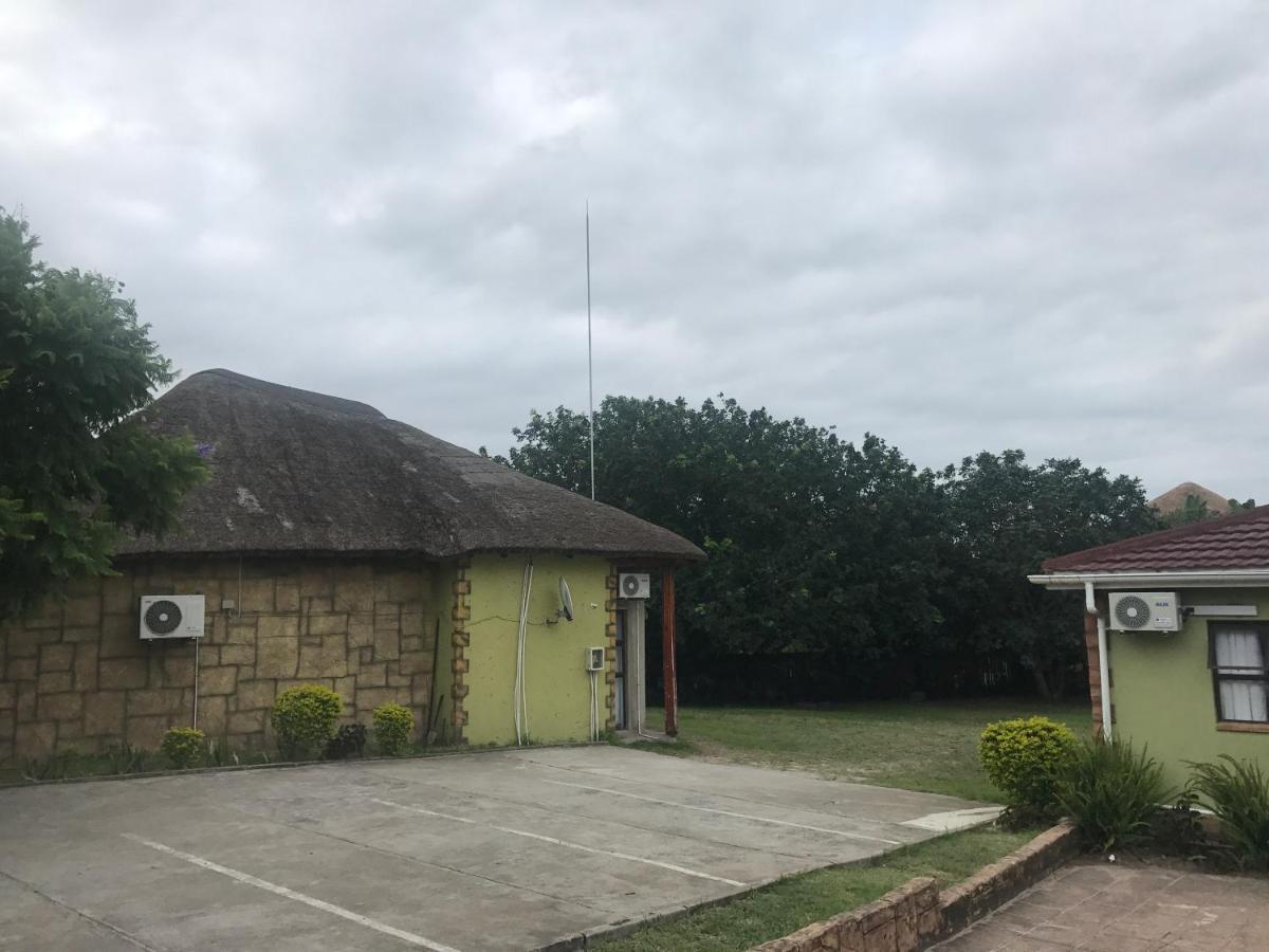 סודוואנה ביי Sodwana Road Holiday Lodge מראה חיצוני תמונה