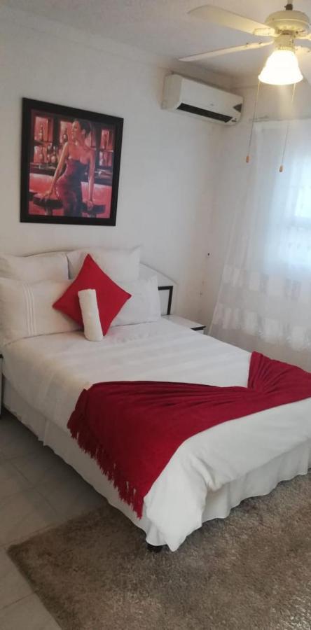 סודוואנה ביי Sodwana Road Holiday Lodge מראה חיצוני תמונה