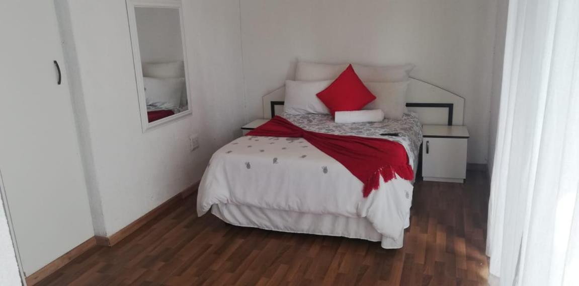 סודוואנה ביי Sodwana Road Holiday Lodge מראה חיצוני תמונה